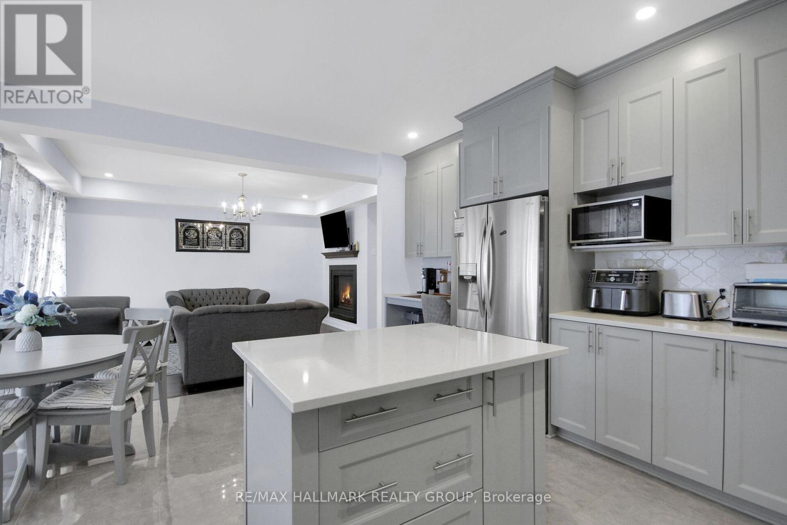 568 Bobolink Ridge, Ottawa, Ontario  K2S 2P4 - Photo 15 - X13101068