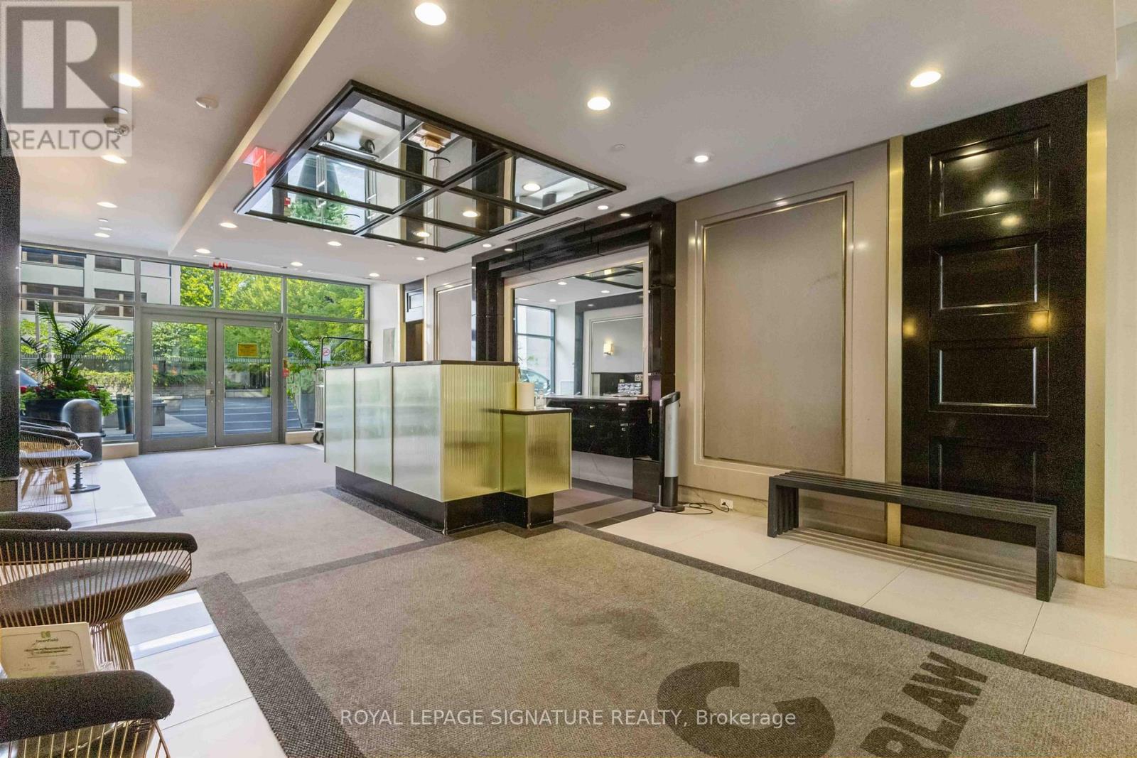 406 - 1190 Dundas Street E, Toronto, Ontario  M4M 0C5 - Photo 2 - E13101112