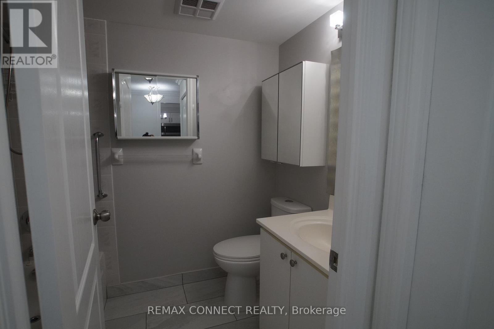 1611 - 1000 The Esplanade Avenue N, Pickering, Ontario  L1V 6V4 - Photo 5 - E13101128