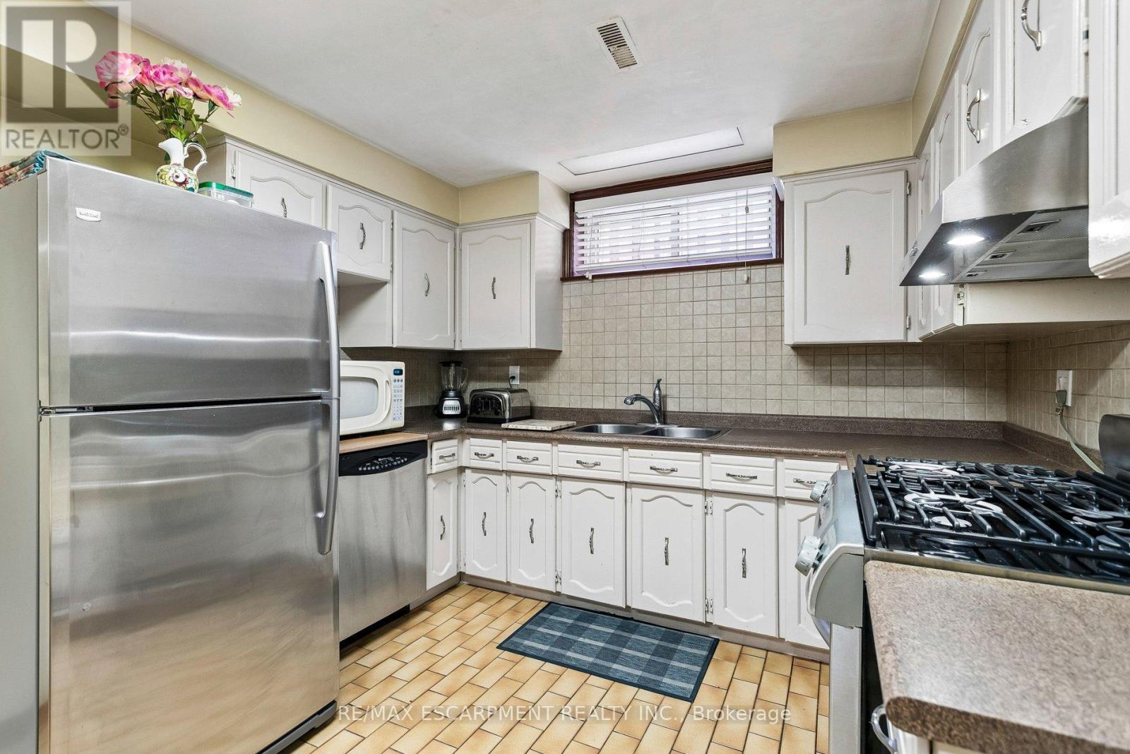 1400 Bough Beeches Boulevard, Mississauga, Ontario  L4W 3B5 - Photo 38 - W12899728