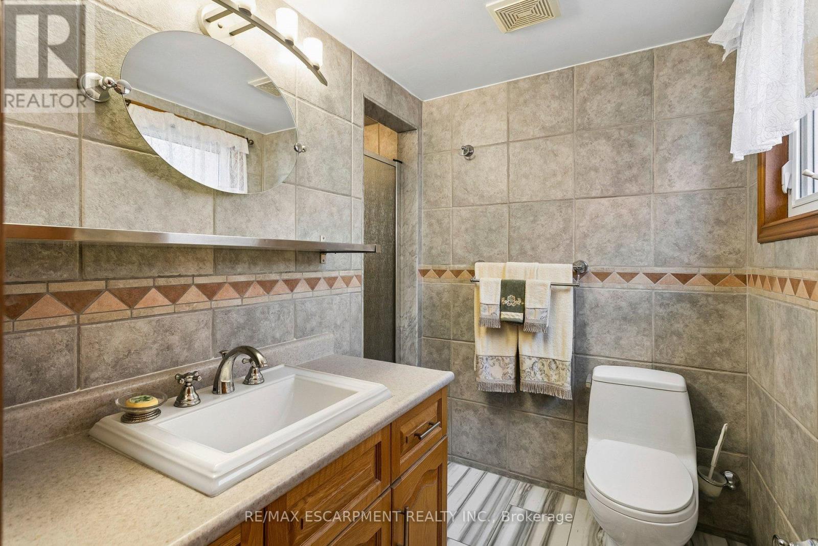 1400 Bough Beeches Boulevard, Mississauga, Ontario  L4W 3B5 - Photo 35 - W12899728