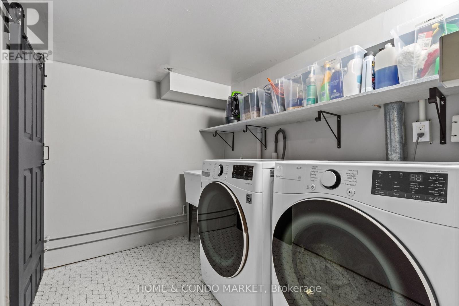1392 Northmount Avenue, Mississauga, Ontario  L5E 1Y5 - Photo 25 - W13099568