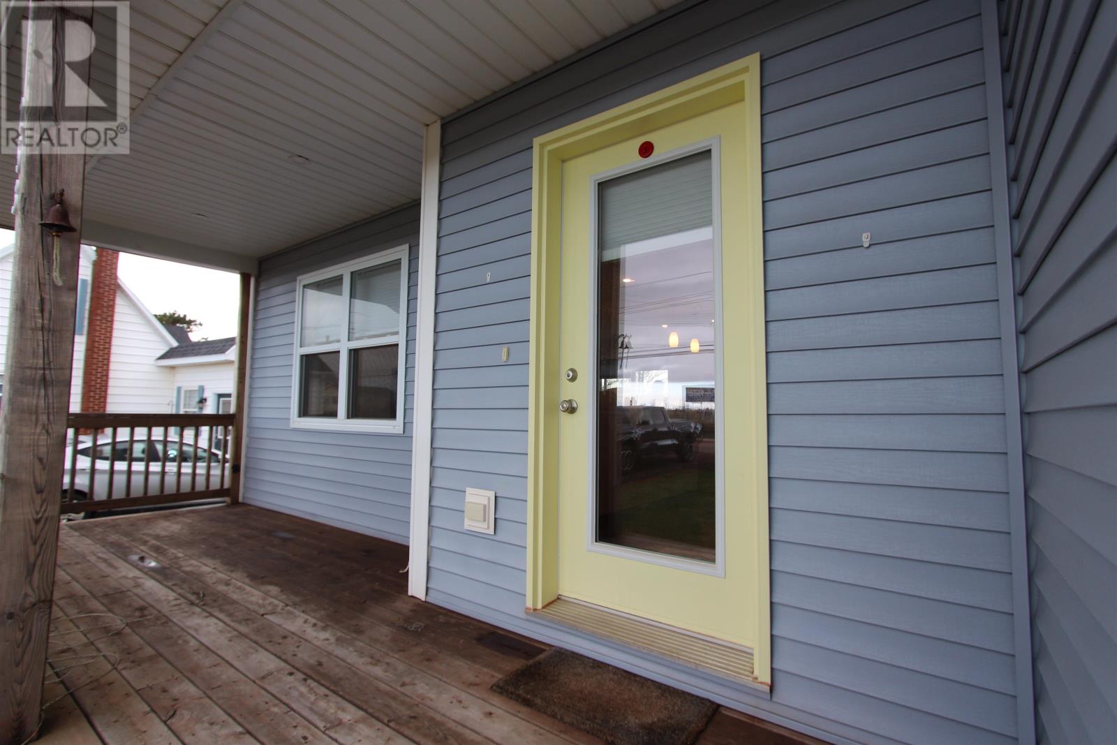 253 Carleton Avenue, Borden-Carleton, Prince Edward Island  C0B 1X0 - Photo 2 - 202610194