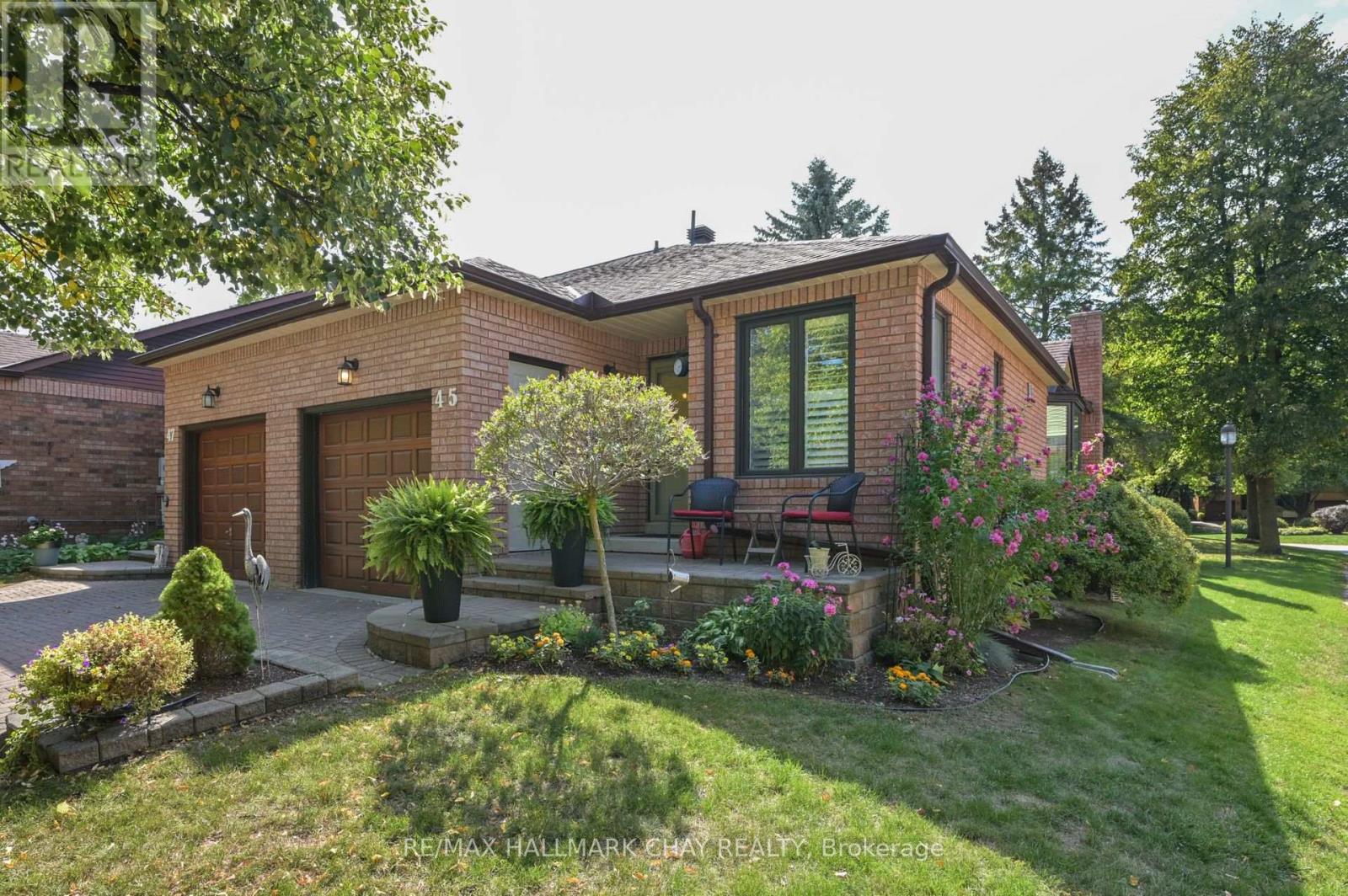 45 GREEN BRIAR ROAD, New Tecumseth, Ontario
