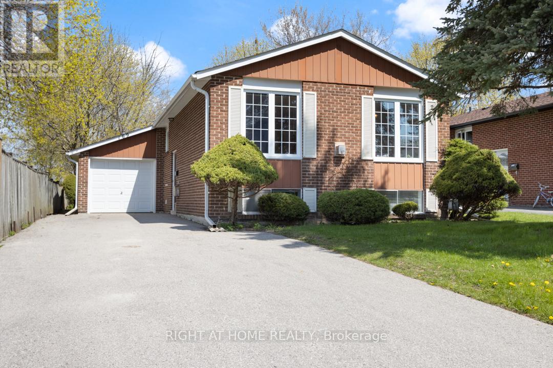 169 WILLIAM ROE BOULEVARD, Newmarket, Ontario