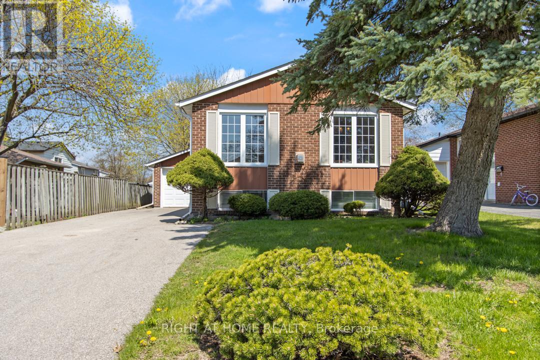 169 William Roe Boulevard, Newmarket, Ontario  L3Y 1B4 - Photo 3 - N13101076