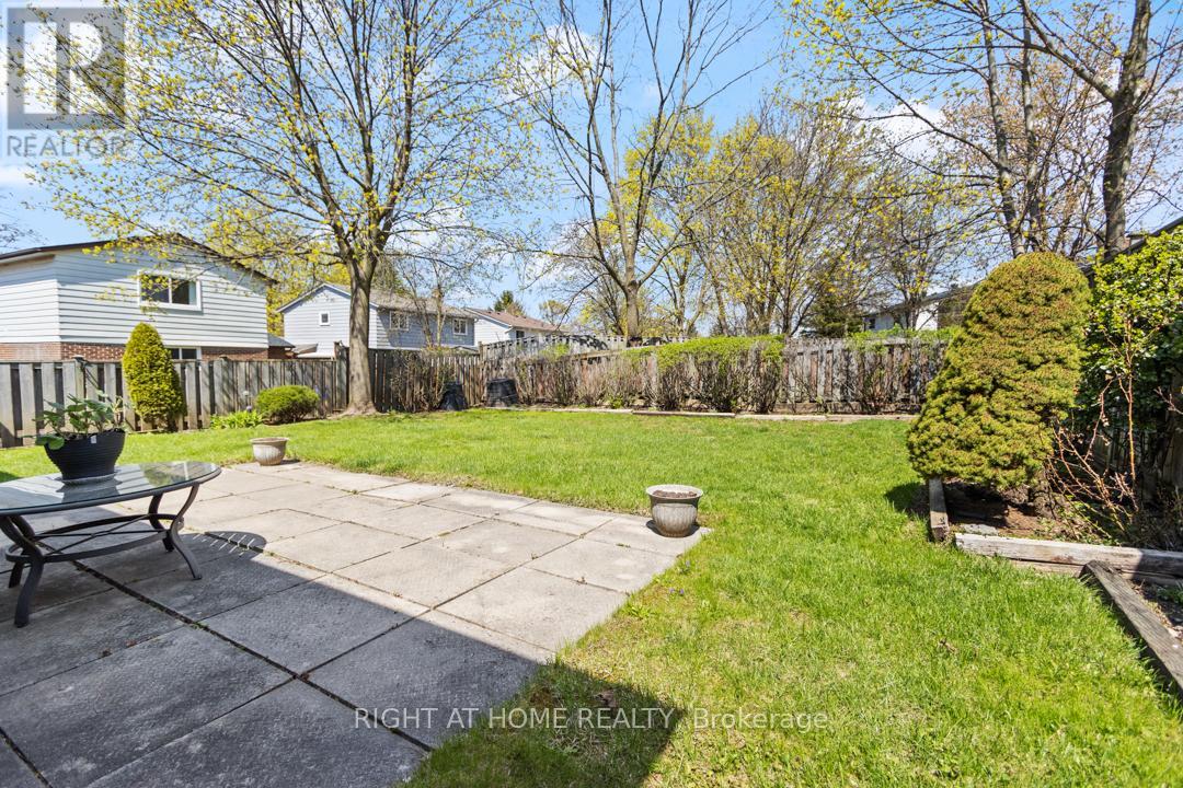 169 William Roe Boulevard, Newmarket, Ontario  L3Y 1B4 - Photo 6 - N13101076