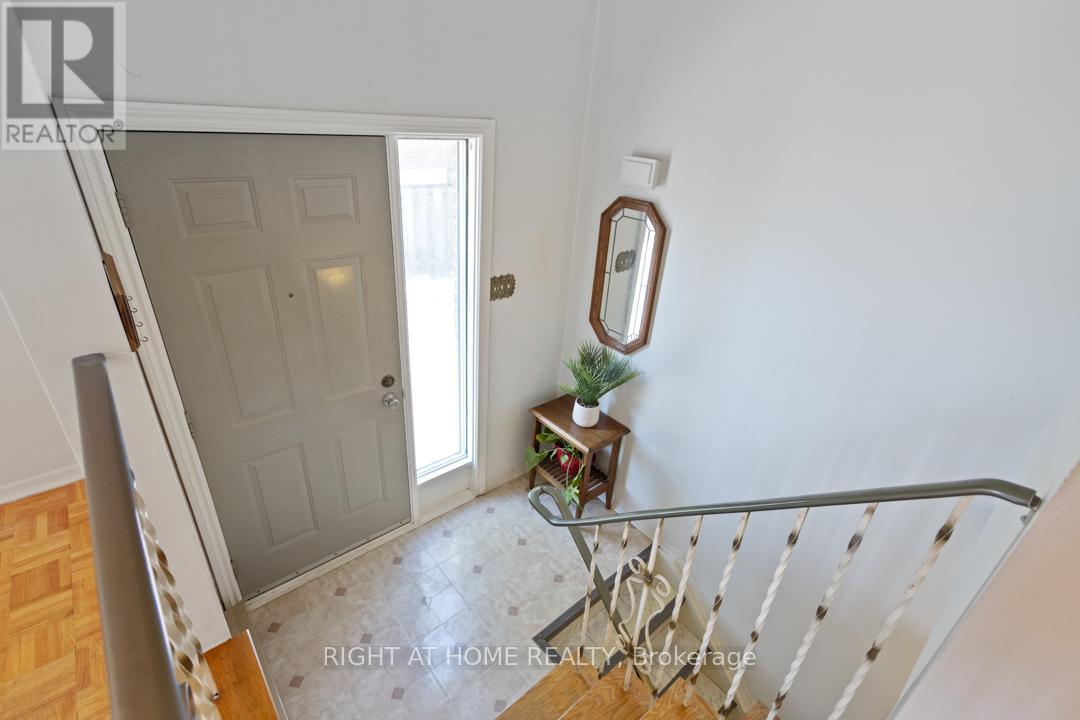 169 William Roe Boulevard, Newmarket, Ontario  L3Y 1B4 - Photo 9 - N13101076