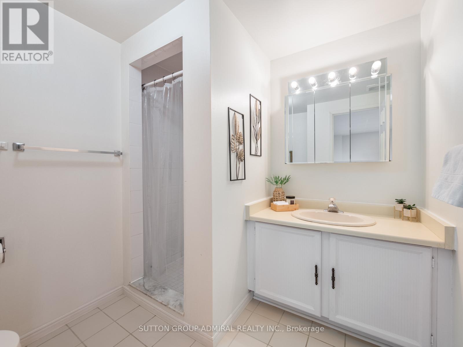 218 Mullen Drive, Vaughan (Brownridge), Ontario  L4J 2P1 - Photo 23 - N13101108