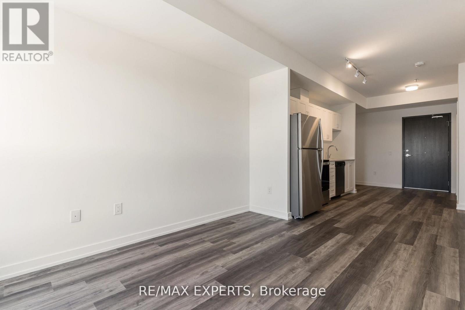 424 - 430 Essa Road, Barrie (Holly), Ontario  L9J 0M1 - Photo 12 - S13101152