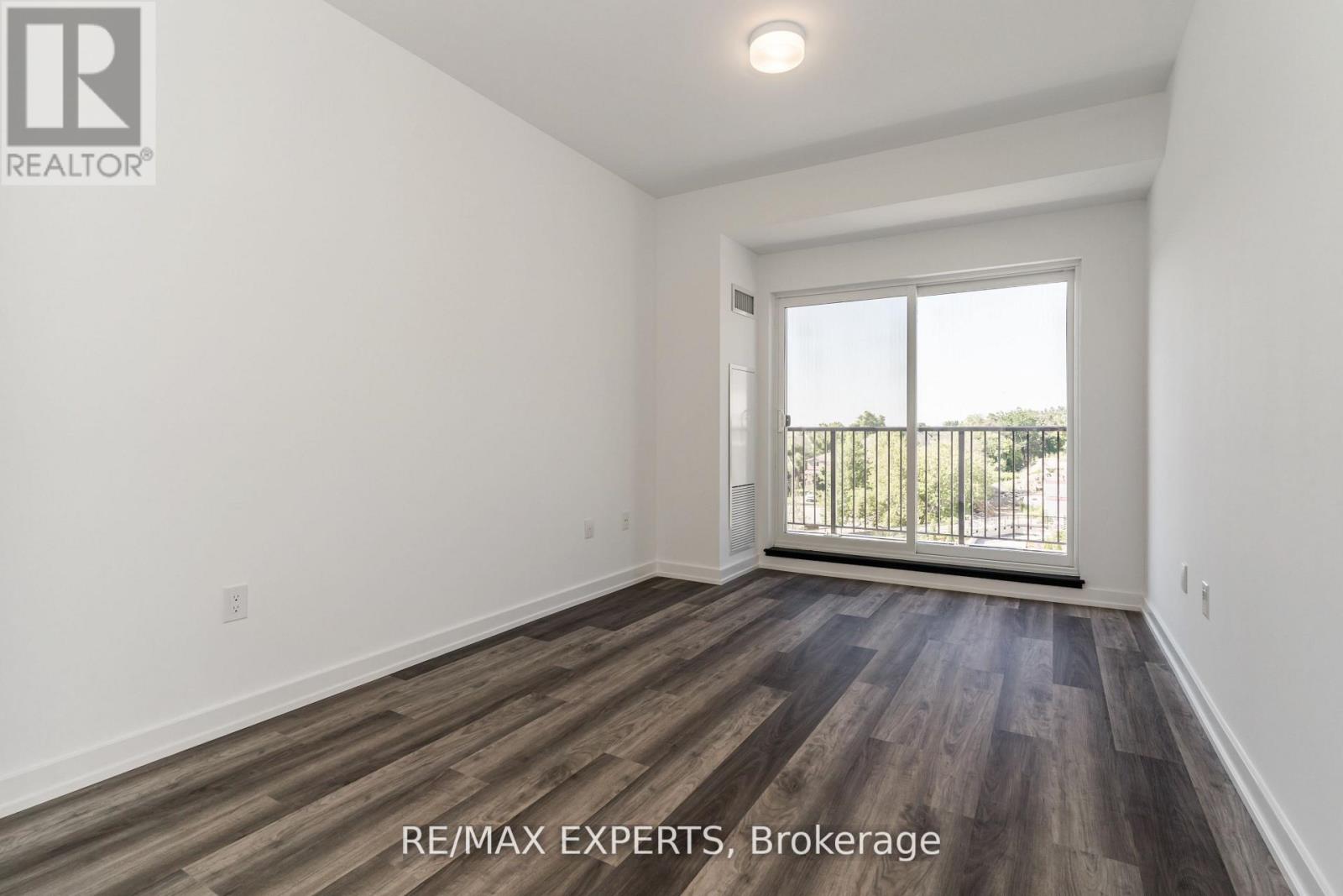 424 - 430 Essa Road, Barrie (Holly), Ontario  L9J 0M1 - Photo 14 - S13101152