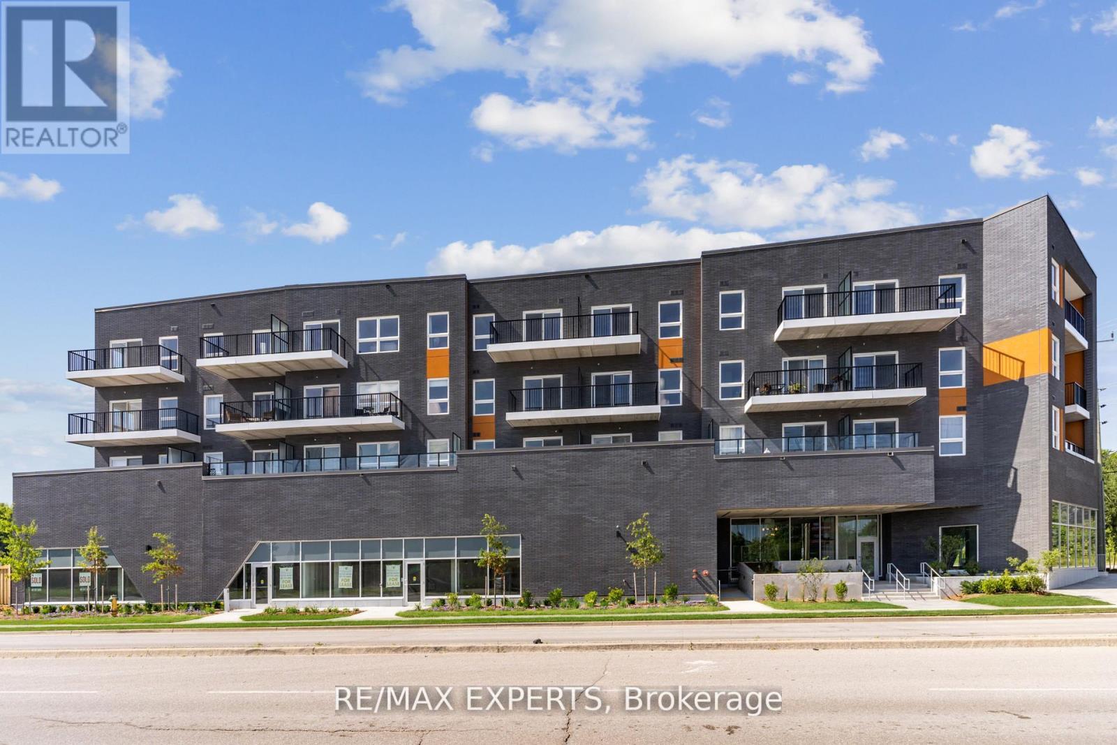 424 - 430 Essa Road, Barrie (Holly), Ontario  L9J 0M1 - Photo 3 - S13101152
