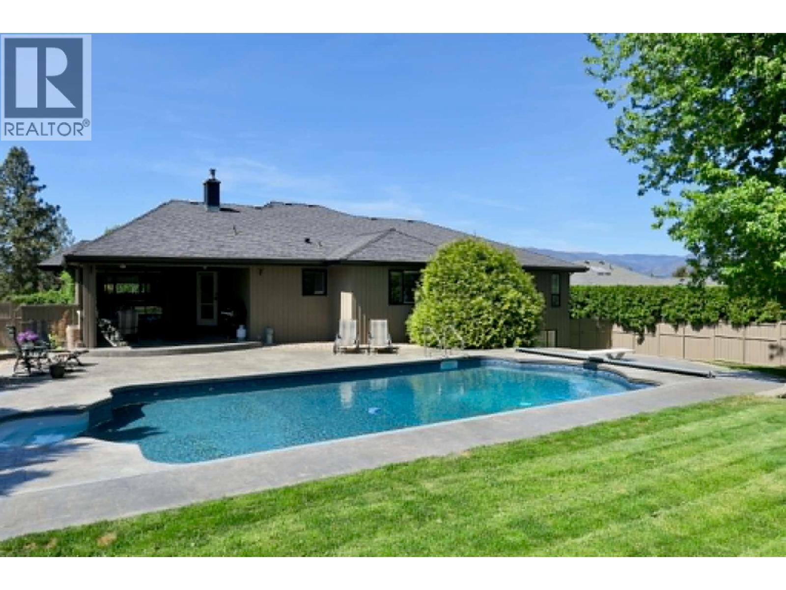 307 Stellar Drive, Kelowna, British Columbia  V1W 4K5 - Photo 53 - 10371109