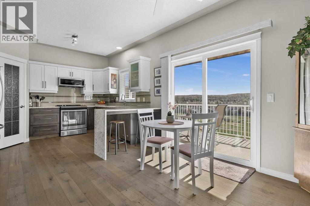 139 Country Hills Gardens NW, Calgary, Alberta  T3K 5G1 - Photo 14 - A2305904