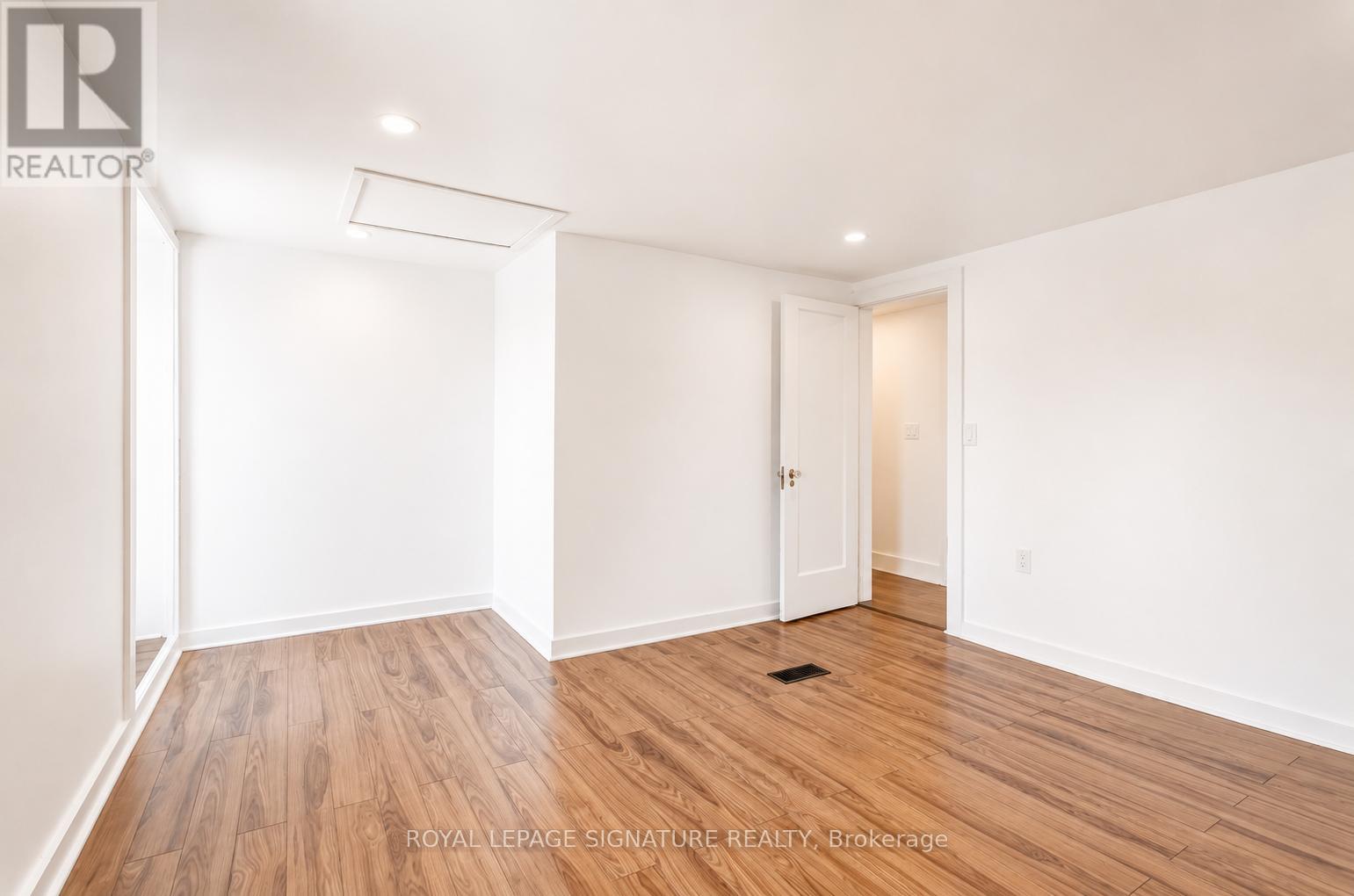 3 Jillson Avenue, Toronto (Runnymede-Bloor West Village), Ontario  M6S 2P3 - Photo 12 - W13100956