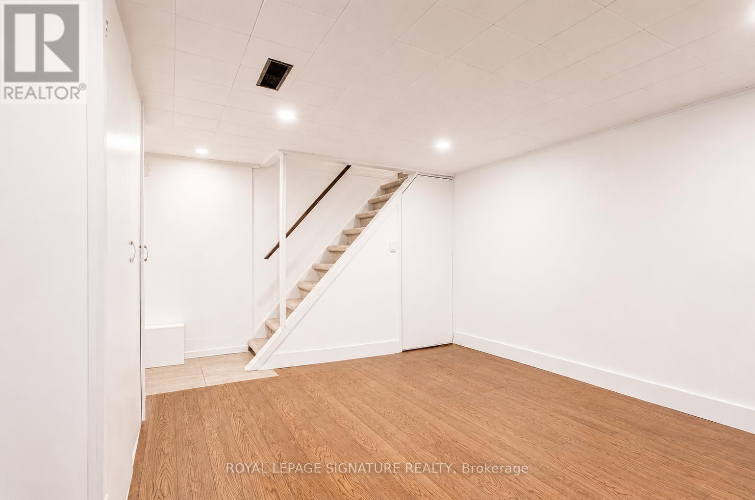 3 Jillson Avenue, Toronto (Runnymede-Bloor West Village), Ontario  M6S 2P3 - Photo 14 - W13100956