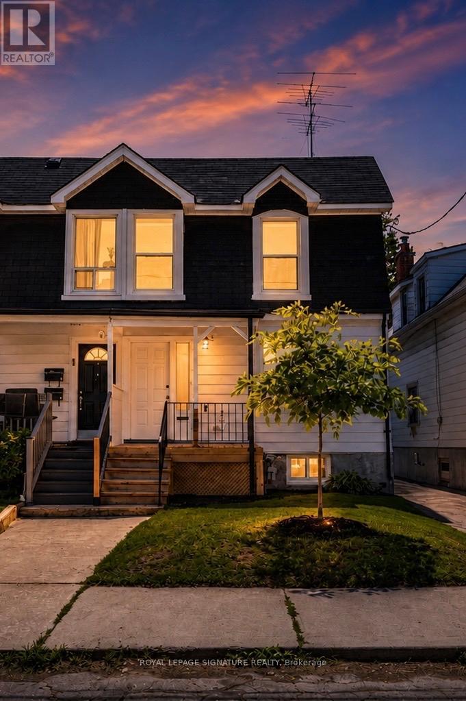 3 Jillson Avenue, Toronto (Runnymede-Bloor West Village), Ontario  M6S 2P3 - Photo 2 - W13100956