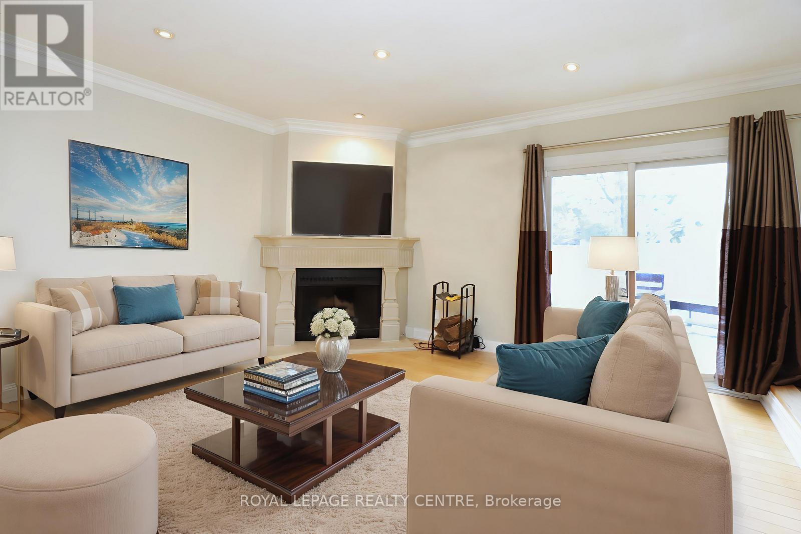 16 - 1021 Cedarglen Gate, Mississauga, Ontario  L5C 3A7 - Photo 20 - W13101030