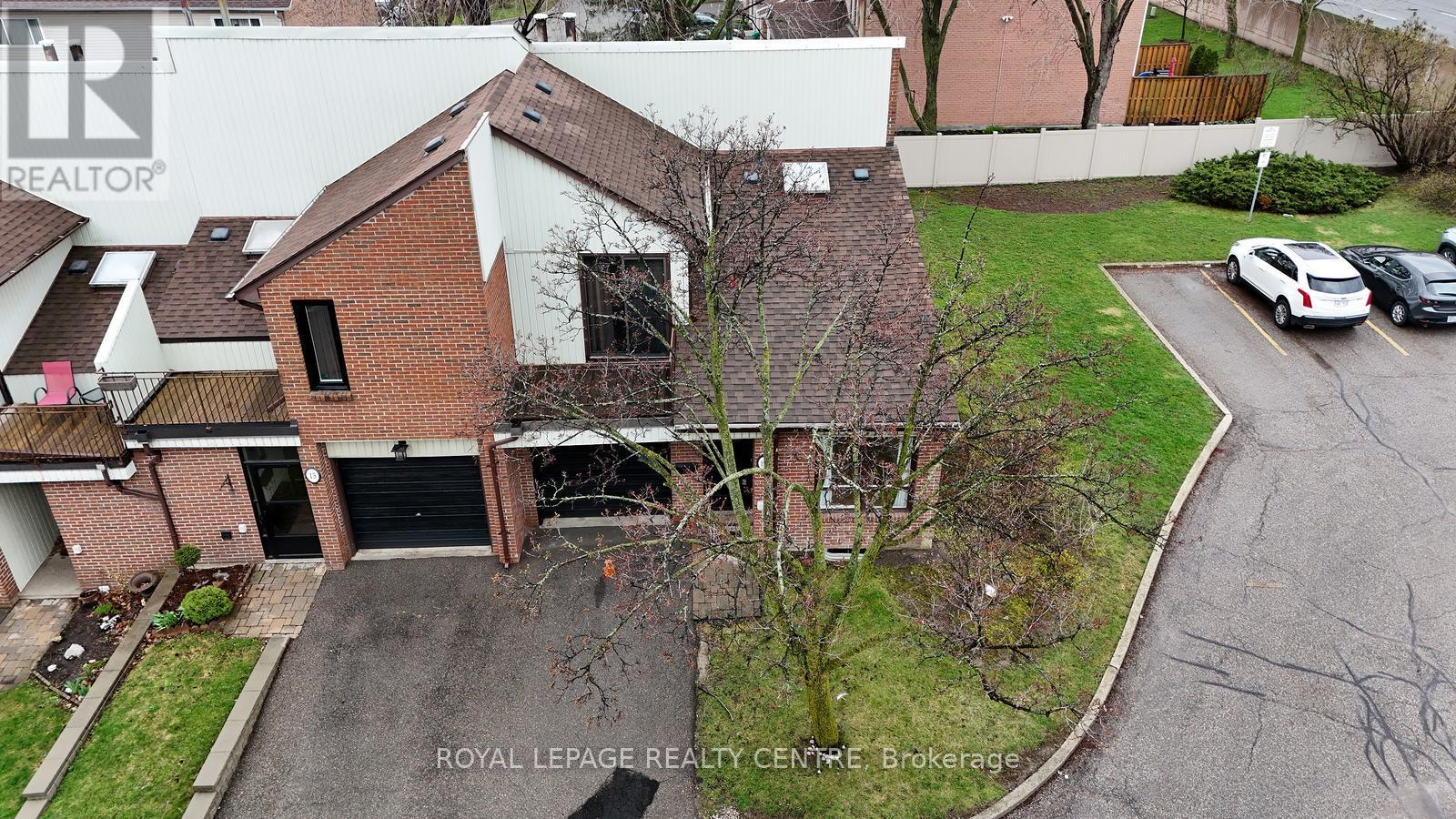 16 - 1021 Cedarglen Gate, Mississauga, Ontario  L5C 3A7 - Photo 49 - W13101030