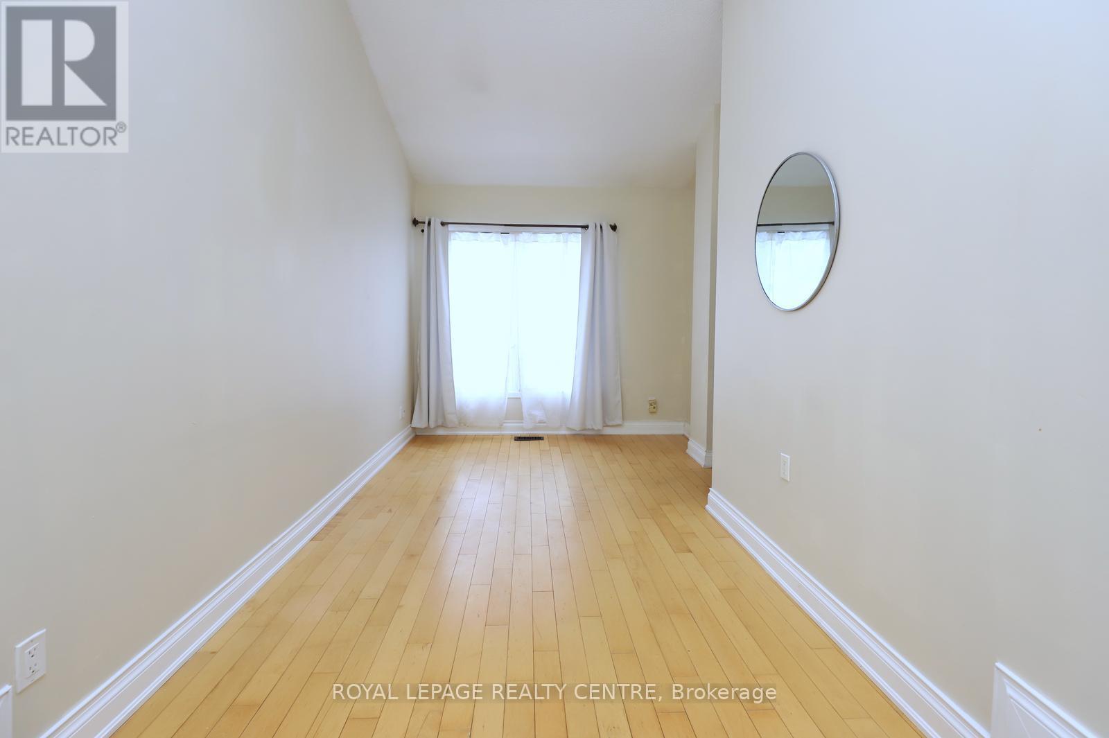 16 - 1021 Cedarglen Gate, Mississauga, Ontario  L5C 3A7 - Photo 8 - W13101030