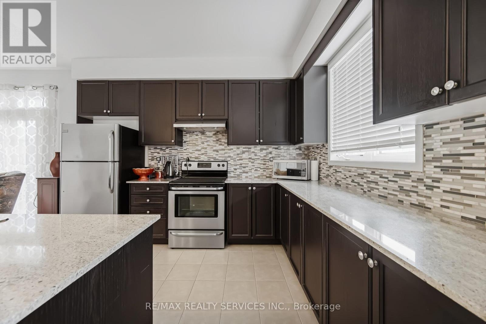3 Alnwick Avenue, Caledon, Ontario  L7C 3P5 - Photo 17 - W13101046