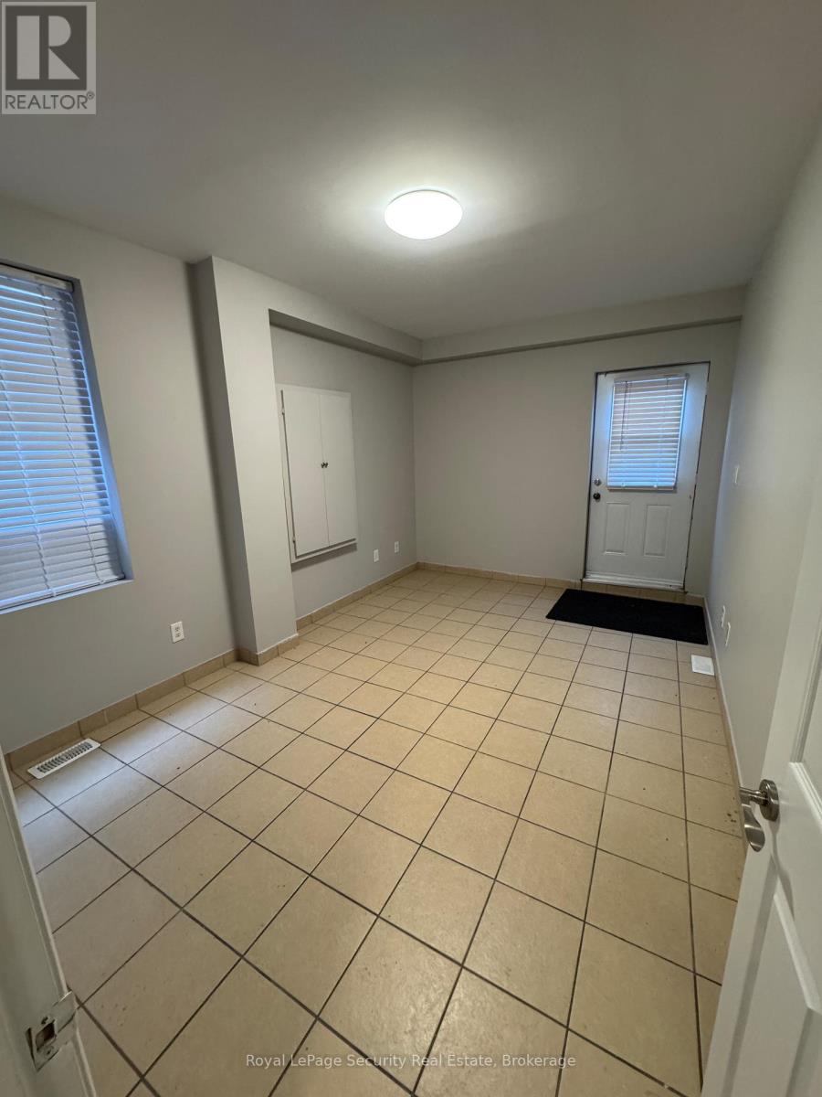 Main - 1136 Dufferin Street, Toronto, Ontario  M6H 4B6 - Photo 6 - W13101088