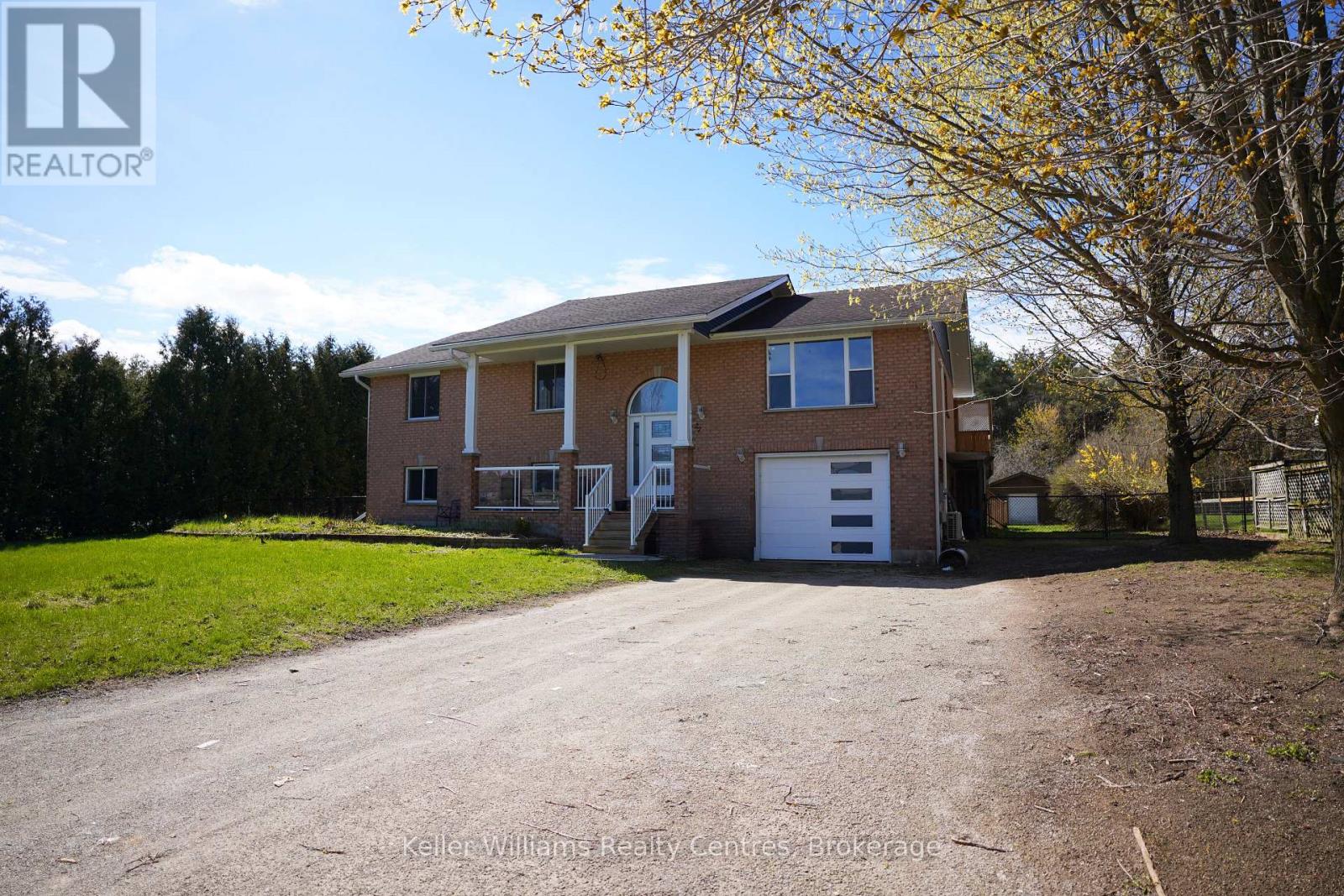 27 PINE TREE DRIVE, South Bruce Peninsula, Ontario