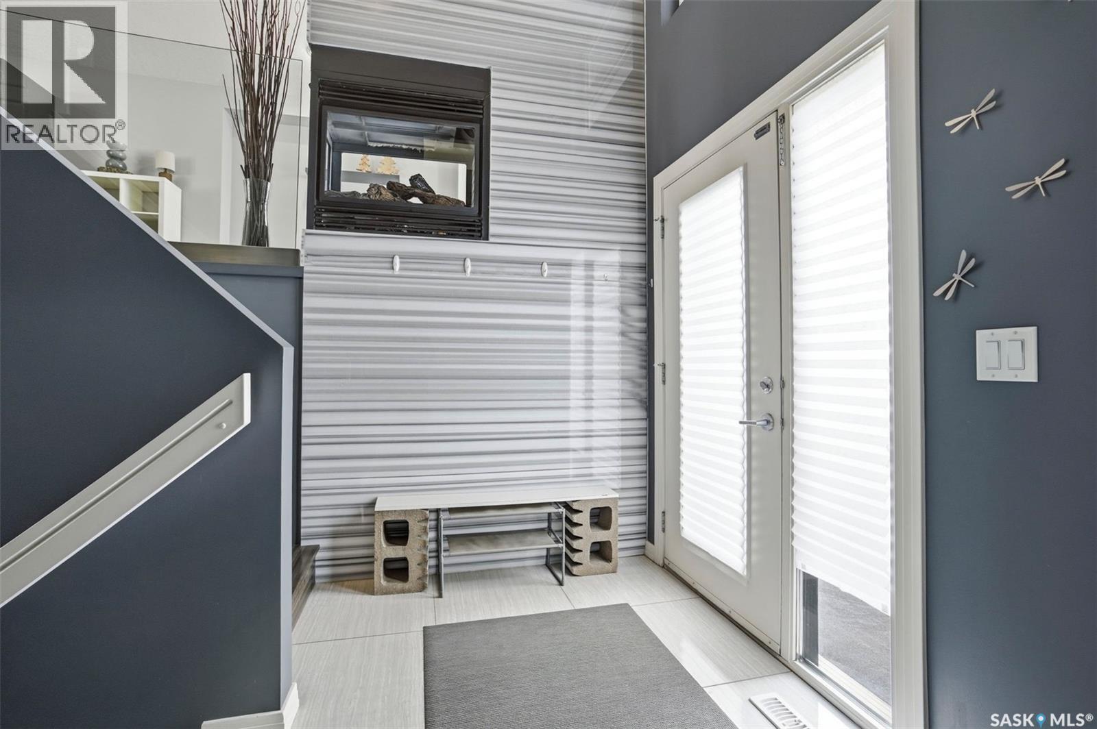 710 Sauer Crescent, Saskatoon, Saskatchewan  S7W 0J8 - Photo 3 - SK035346