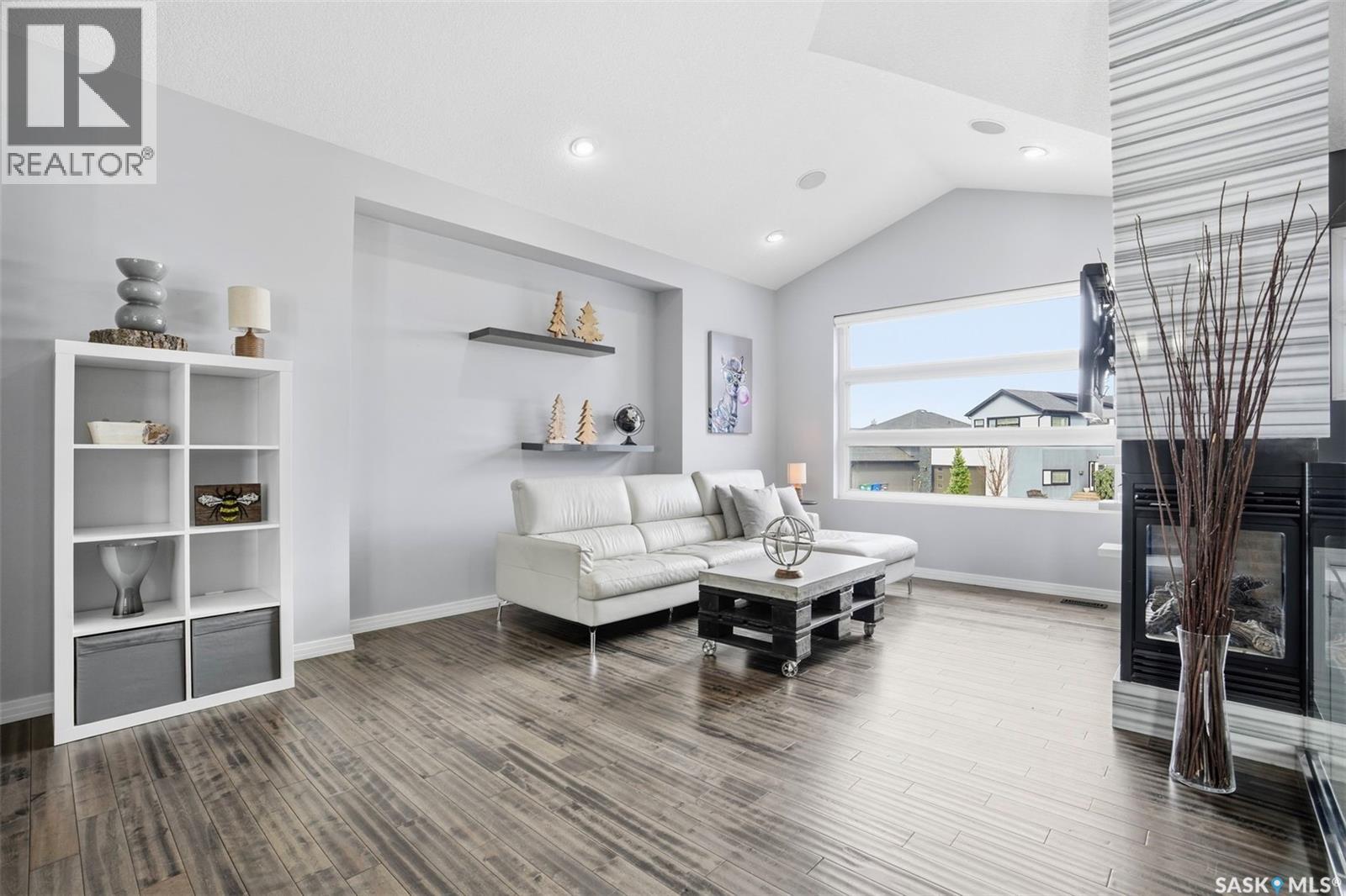710 Sauer Crescent, Saskatoon, Saskatchewan  S7W 0J8 - Photo 4 - SK035346