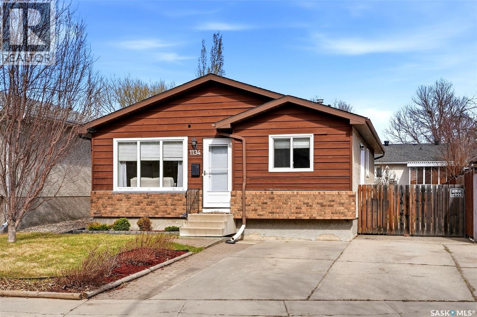 1134 Ferguson CRESCENT, Regina, Saskatchewan