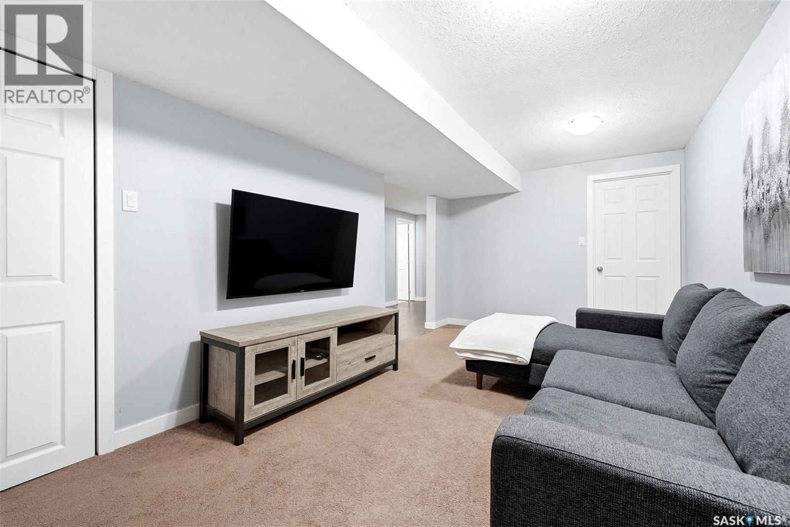 1134 Ferguson Crescent, Regina, Saskatchewan  S4N 6V4 - Photo 17 - SK035098