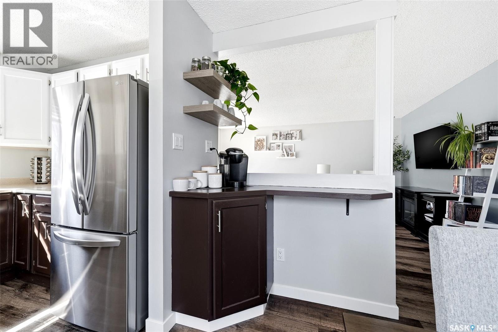 1134 Ferguson Crescent, Regina, Saskatchewan  S4N 6V4 - Photo 7 - SK035098