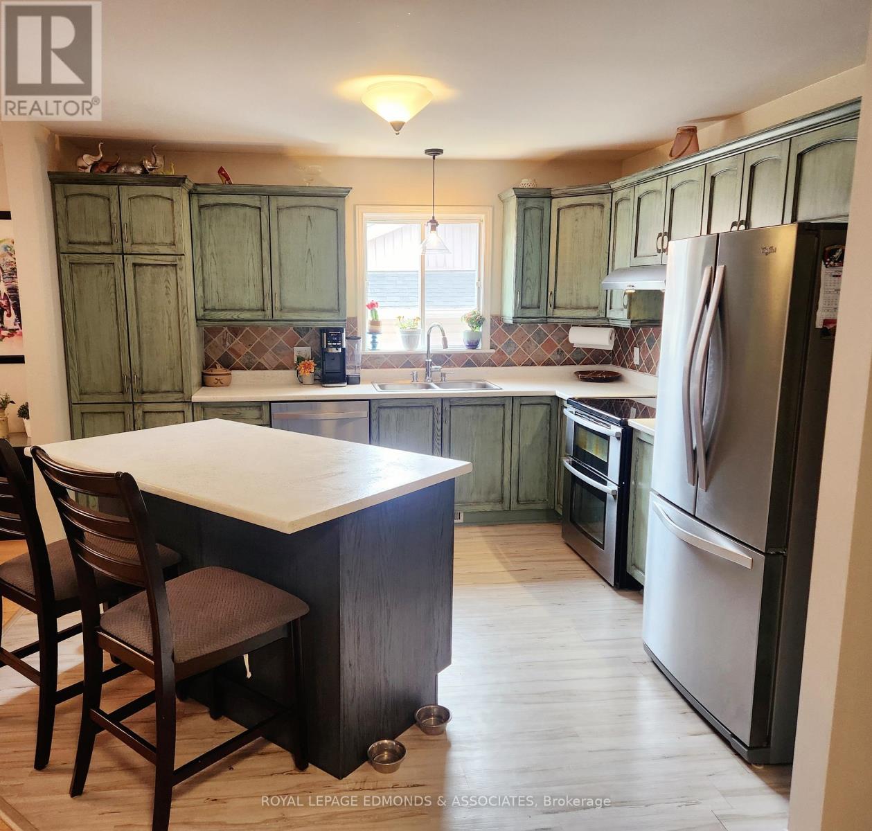 34 Bayshore Drive, Petawawa, Ontario  K8H 3R7 - Photo 10 - X12976596