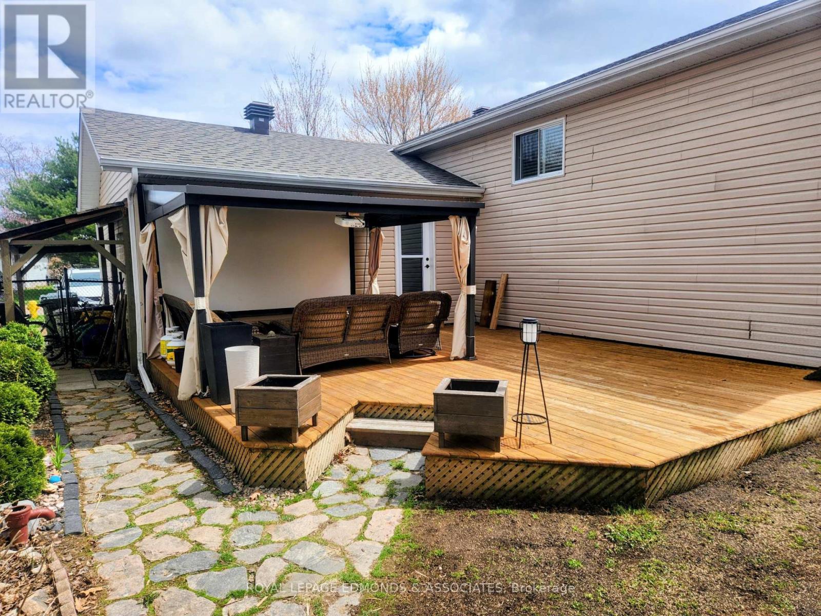 34 Bayshore Drive, Petawawa, Ontario  K8H 3R7 - Photo 41 - X12976596