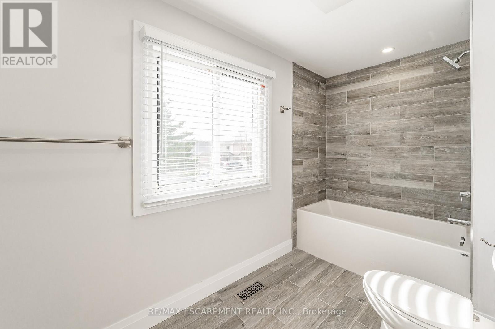 3 Benemar Court, Hamilton, Ontario  L8W 2R1 - Photo 17 - X13100988