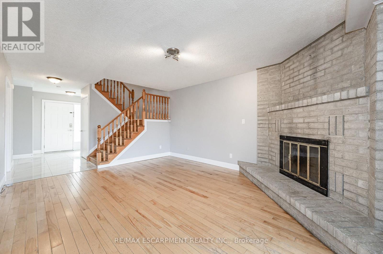 3 Benemar Court, Hamilton, Ontario  L8W 2R1 - Photo 7 - X13100988