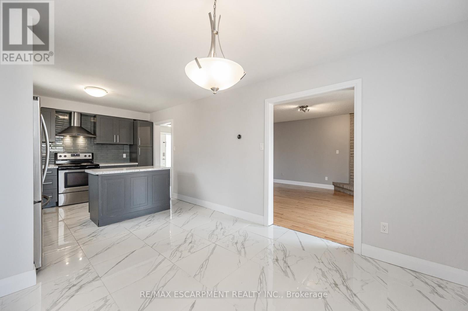 3 Benemar Court, Hamilton, Ontario  L8W 2R1 - Photo 8 - X13100988