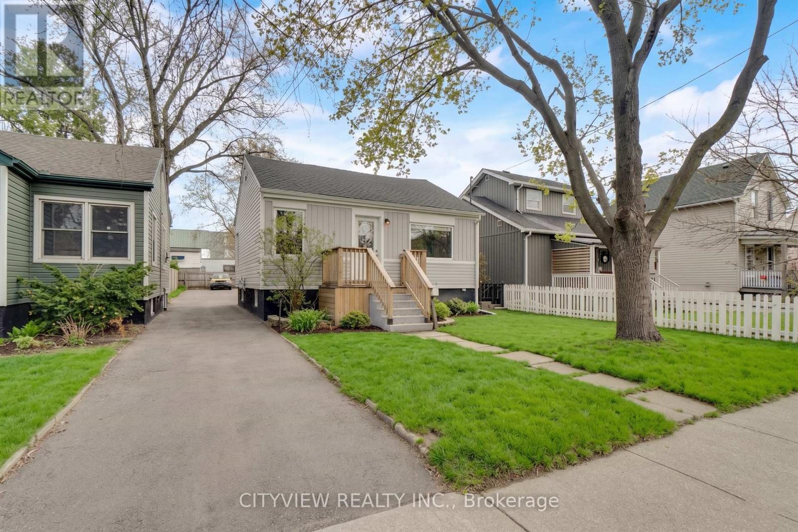 76 Stapleton Avenue, Hamilton, Ontario  L8H 3N6 - Photo 4 - X13101084