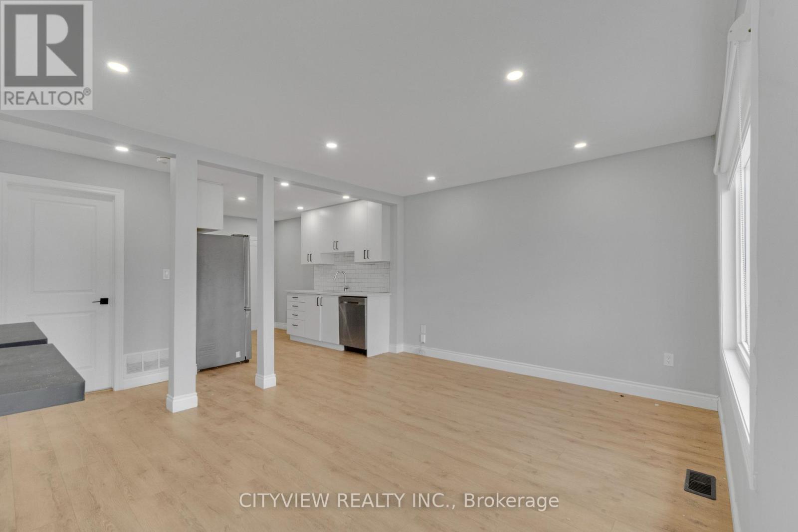 76 Stapleton Avenue, Hamilton, Ontario  L8H 3N6 - Photo 8 - X13101084