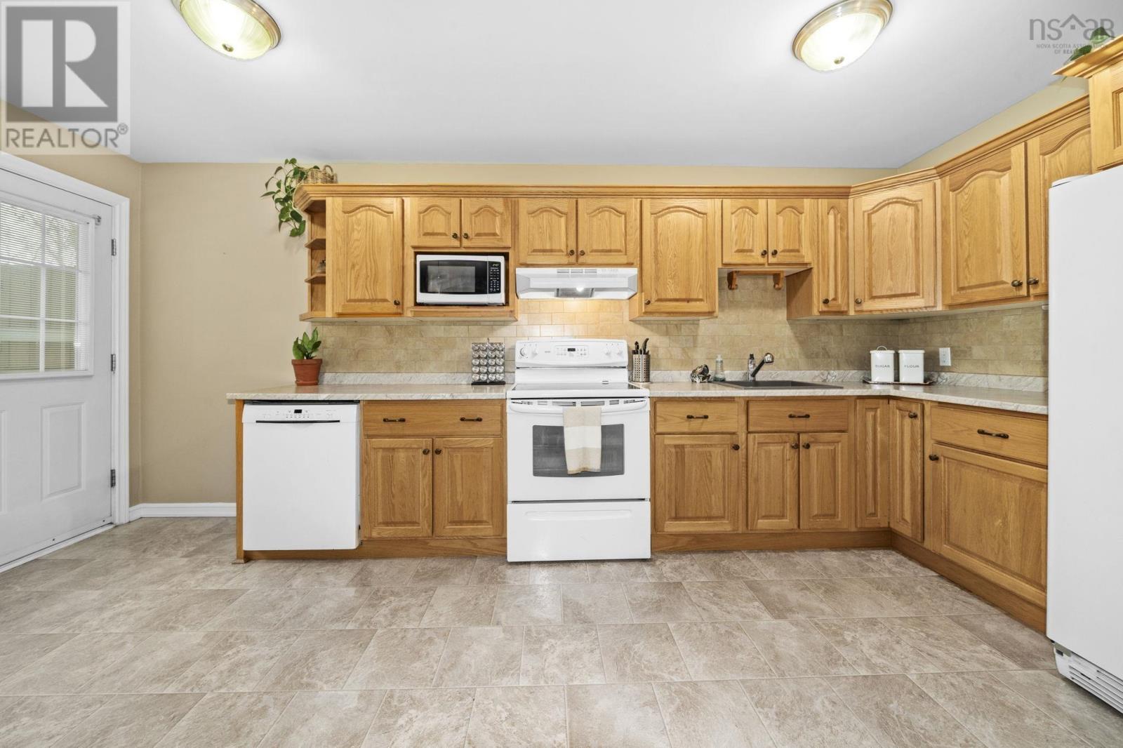 27 Cockburn Court, Lower Sackville, Nova Scotia  B4C 1K4 - Photo 15 - 202610108