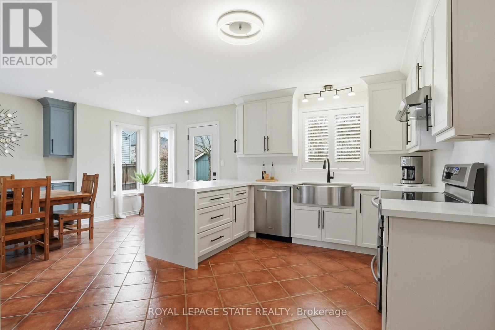 56 Mccaffery Crescent, St. Catharines (Rykert/vansickle), Ontario  L2S 3Z5 - Photo 12 - X12973290