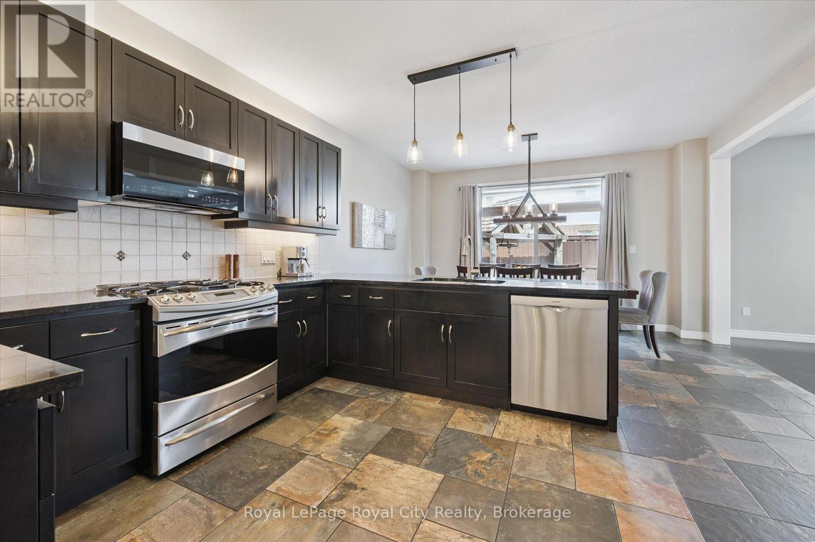 24 Popham Drive, Guelph (Grange Road), Ontario  N1E 0B8 - Photo 14 - X13086298