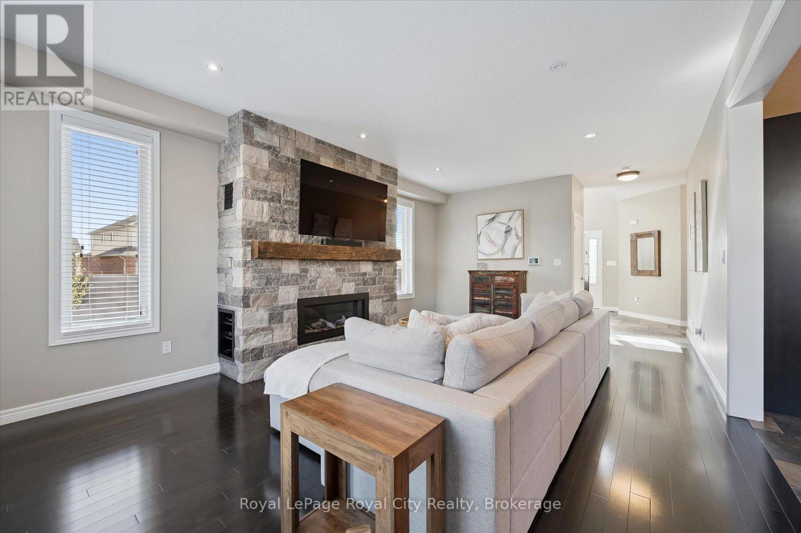 24 Popham Drive, Guelph (Grange Road), Ontario  N1E 0B8 - Photo 8 - X13086298