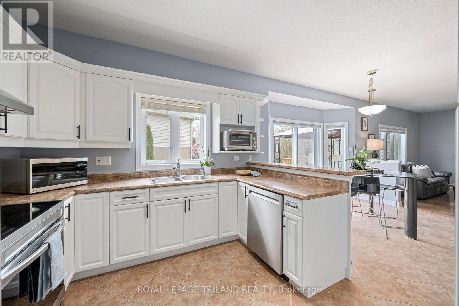151 Knights Bridge Road, London South, Ontario  N6K 4V7 - Photo 22 - X13027518