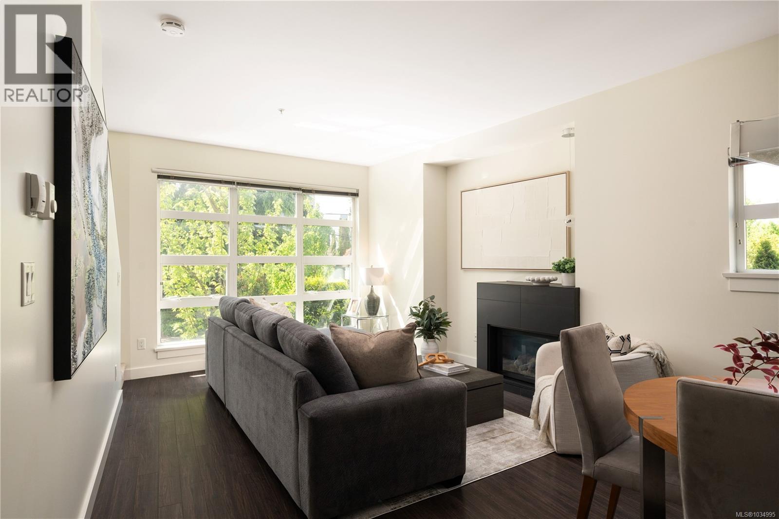 2 1234 Johnson St, Victoria, British Columbia  V8V 3P1 - Photo 8 - 1034995