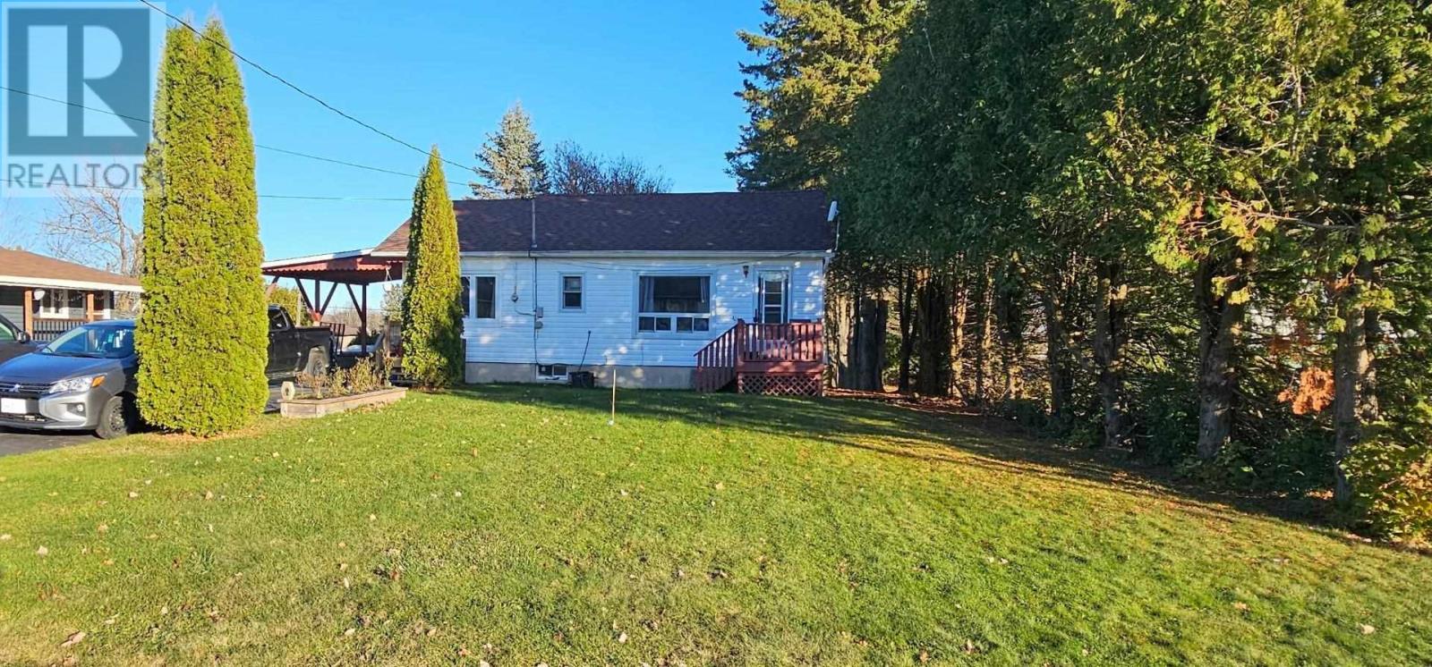 141 Federation St, Thessalon, Ontario  P0R 1L0 - Photo 1 - SM253230