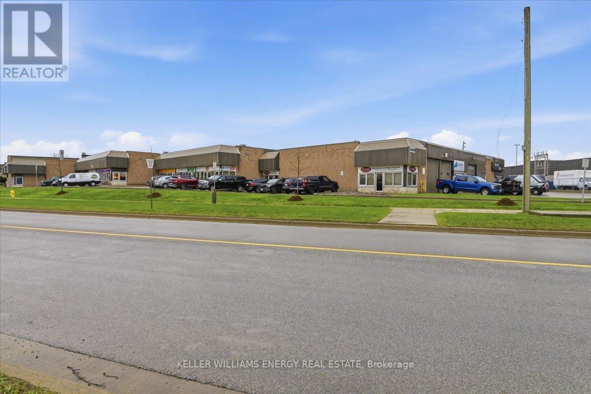 31 & 32 - 1333 BOUNDARY ROAD, Oshawa, Ontario