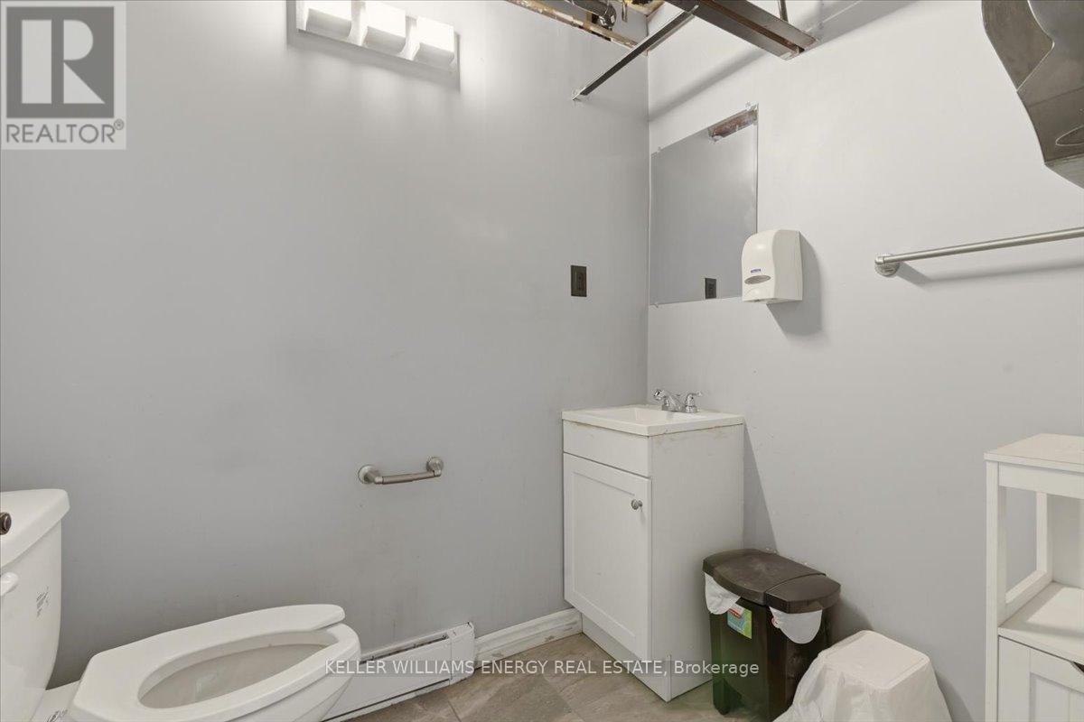 31 & 32 - 1333 Boundary Road, Oshawa, Ontario  L1J 6Z7 - Photo 16 - E13101304