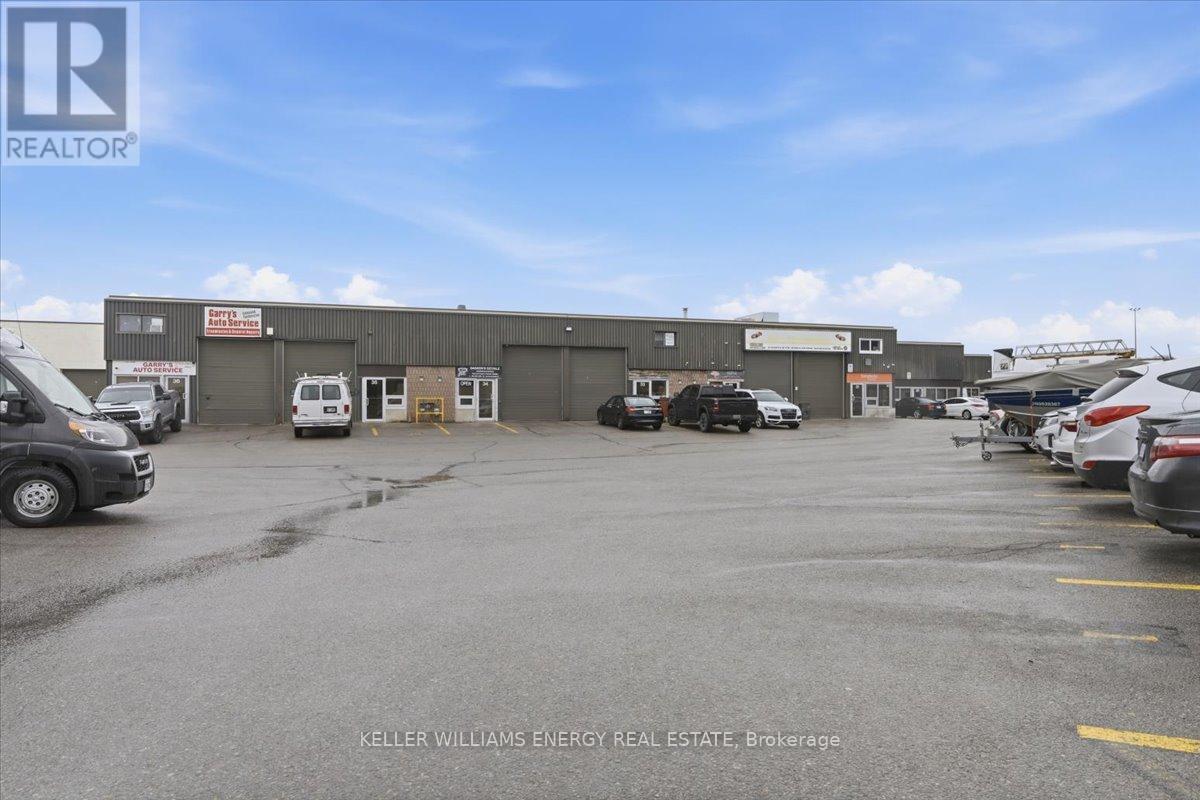 31 & 32 - 1333 Boundary Road, Oshawa, Ontario  L1J 6Z7 - Photo 2 - E13101304