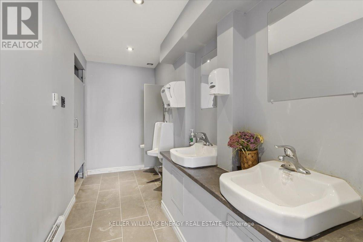 31 & 32 - 1333 Boundary Road, Oshawa, Ontario  L1J 6Z7 - Photo 9 - E13101304
